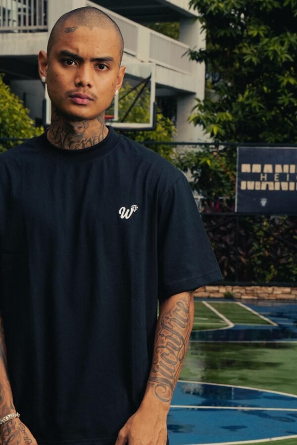 CLY09177 Signature Tee - Black